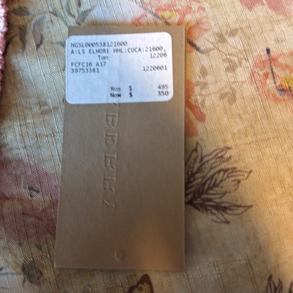 Gently used Burberry wallet - Picture 2 of 5